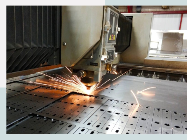 Лазерная резка металла в Лангепасе от 606 руб.